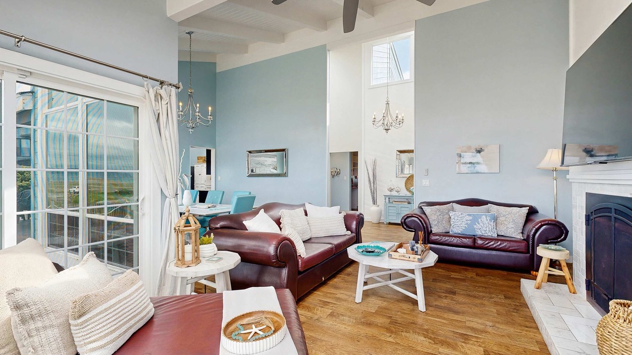 Photo of Livingroom in Fort Bragg