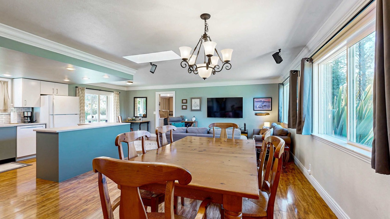 Photo of Others in Cleone