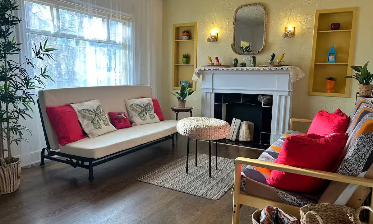 Photo of Livingroom in Crescent Heights