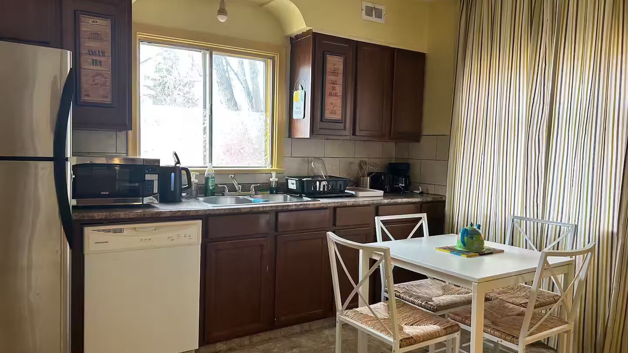 Photo of Kitchen in Crescent Heights