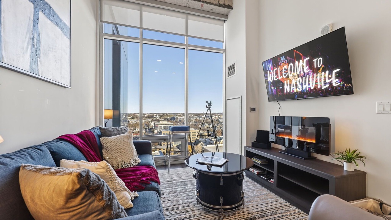Photo of Livingroom in Music Row