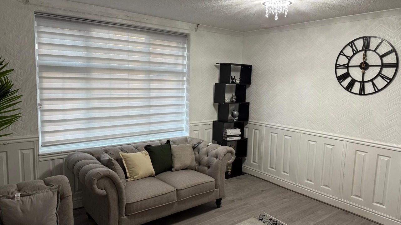 Photo of Livingroom in Borehamwood