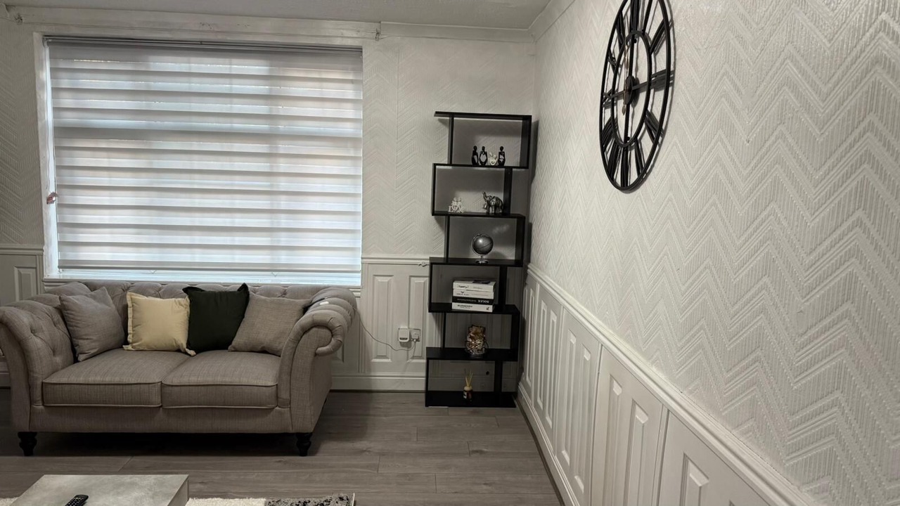 Photo of Livingroom in Borehamwood