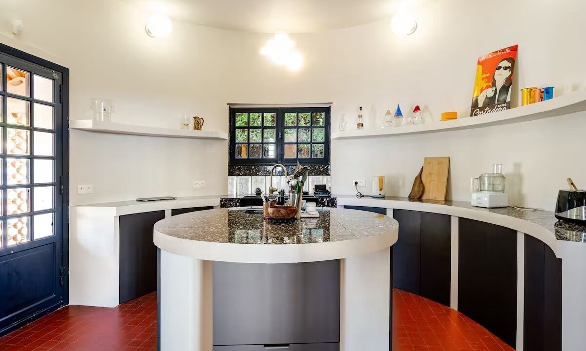 Photo of Kitchen in Gairaut