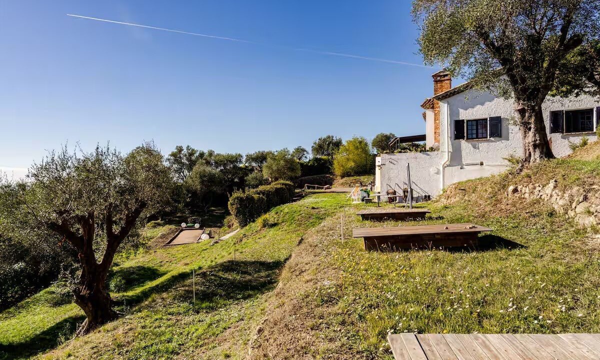 Photo of Outdoor in Gairaut