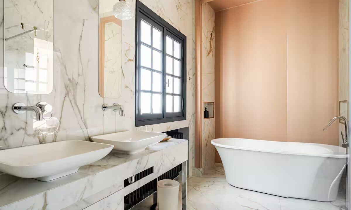 Photo of Bathroom in Gairaut