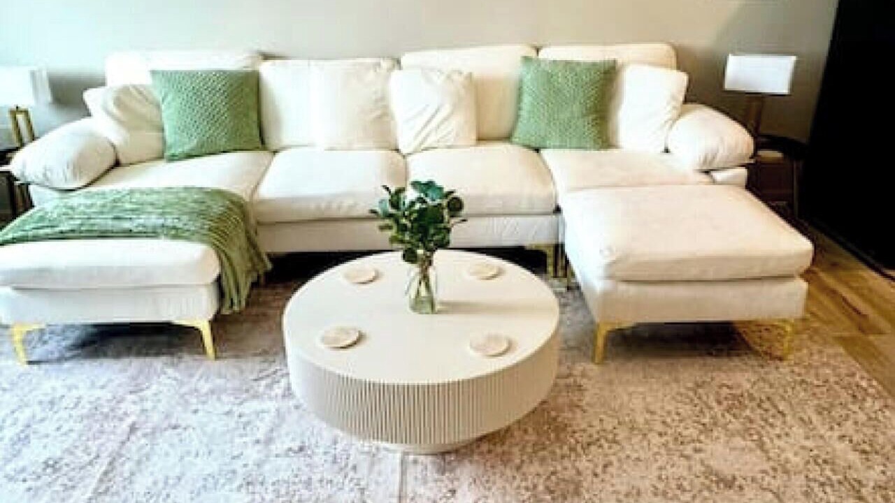 Photo of Livingroom in Downtown Cleveland