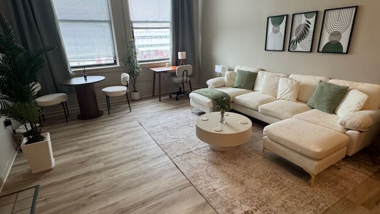 Photo of Livingroom in Downtown Cleveland