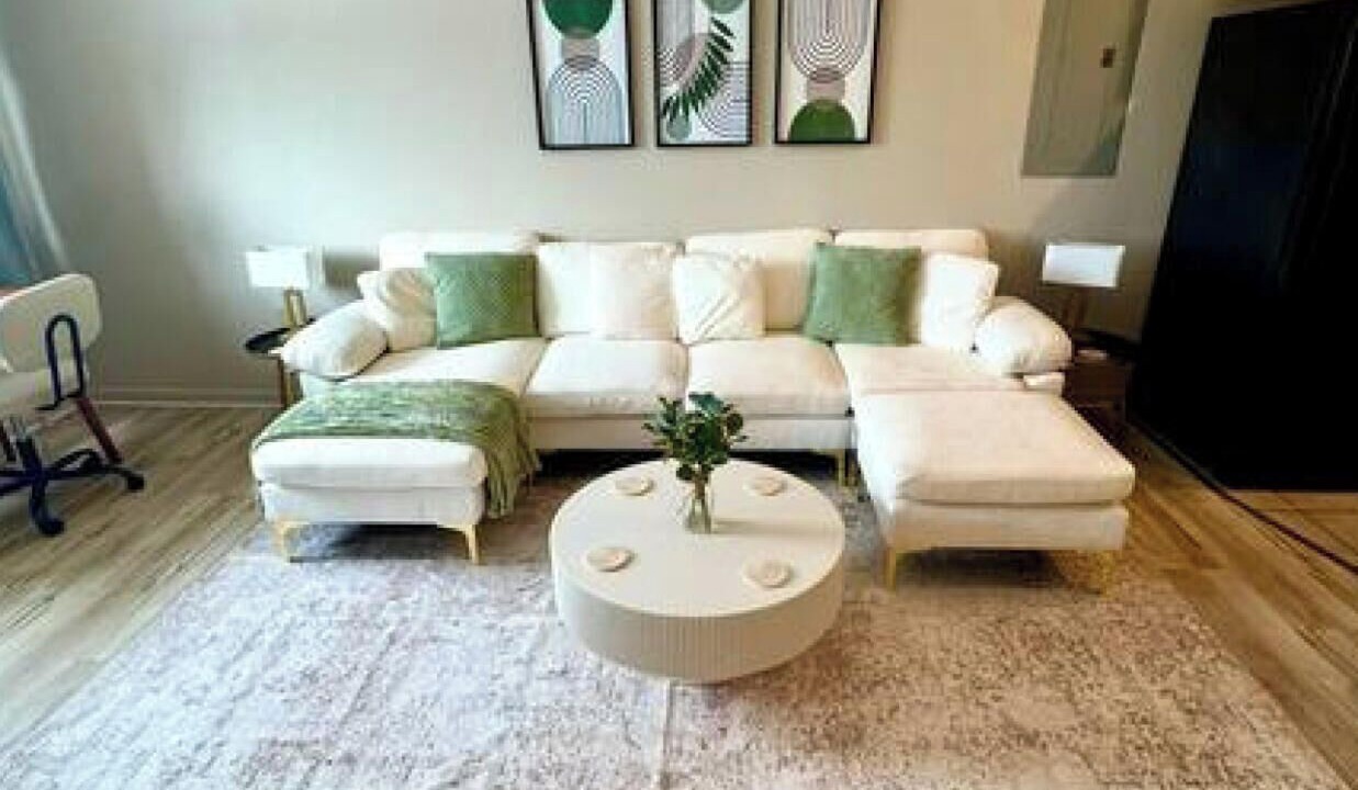 Photo of Livingroom in Downtown Cleveland