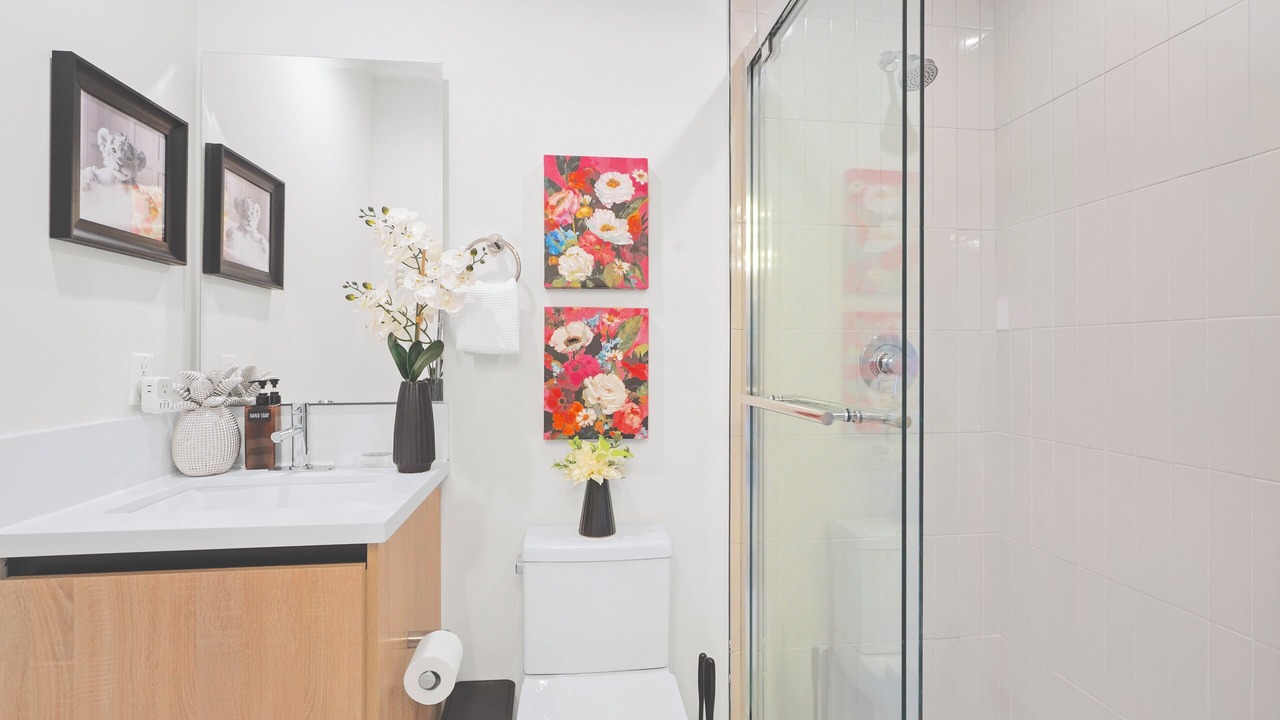 Photo of Bathroom in NoHo Arts District
