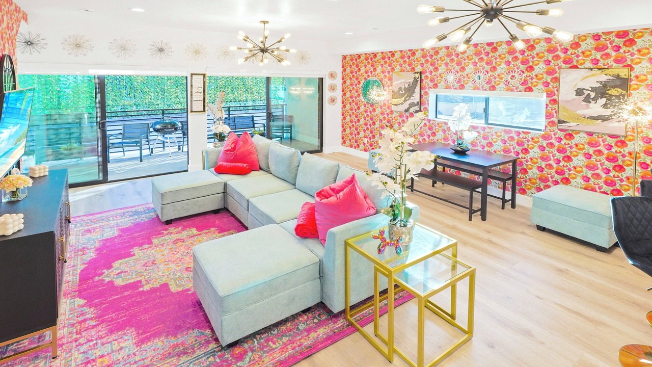 Photo of Livingroom in NoHo Arts District