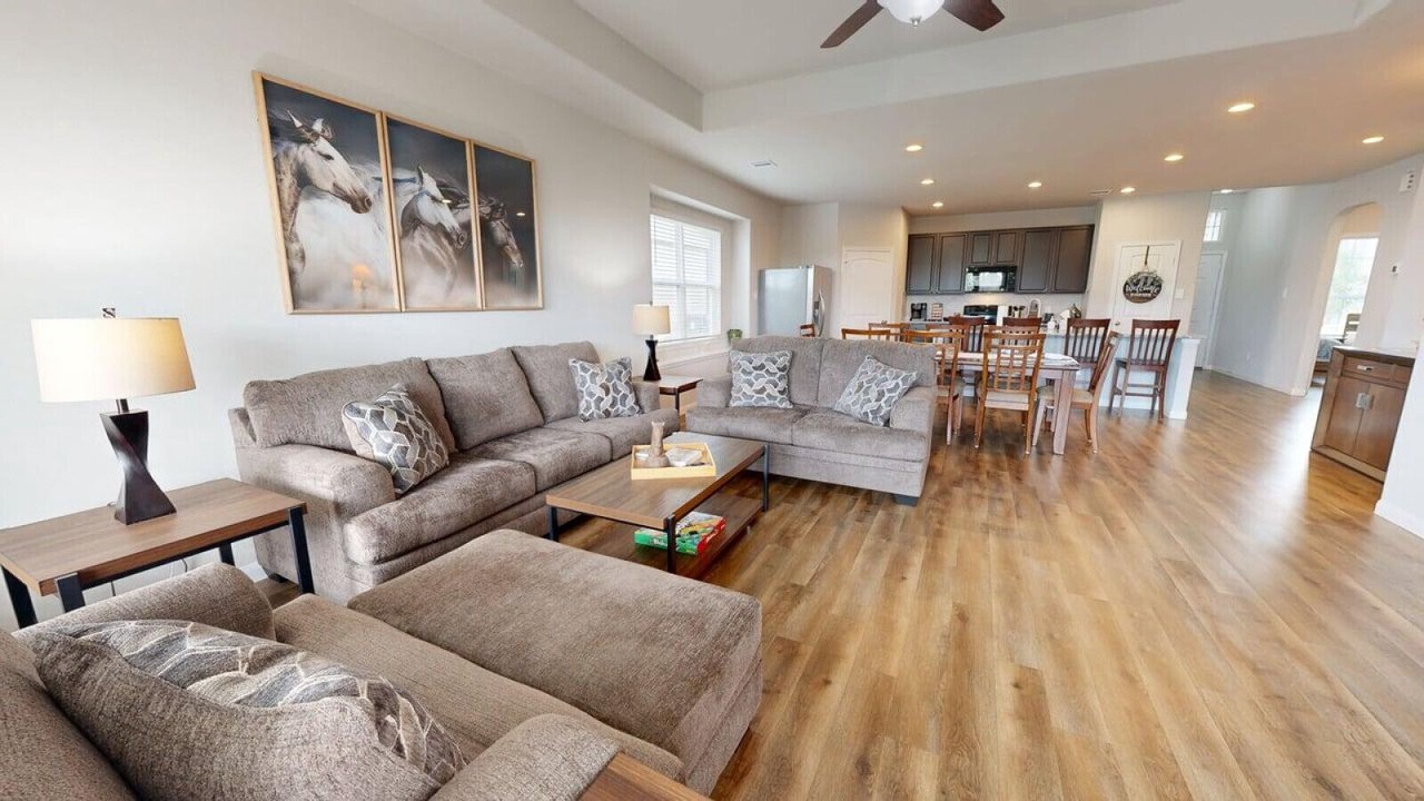 Photo of Livingroom in College Station