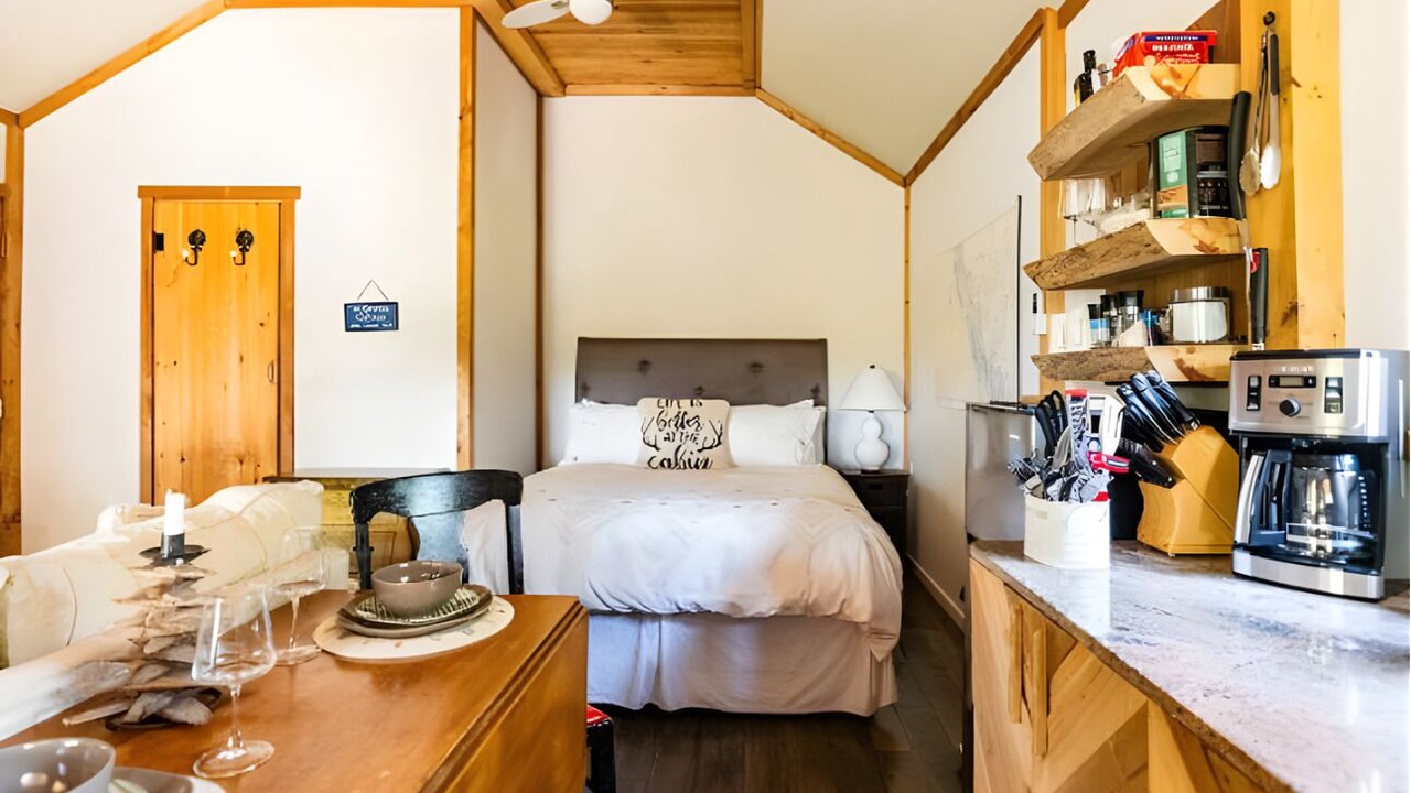 Photo of Bedroom in Parry Sound