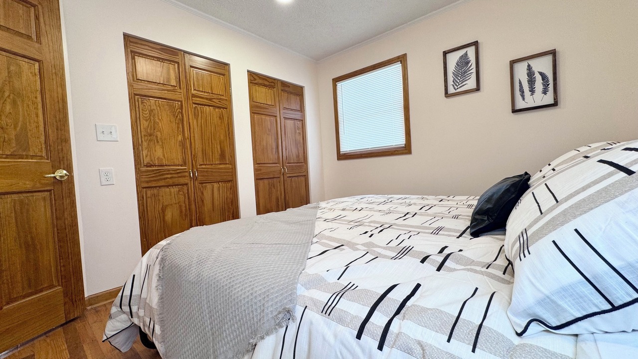 Photo of Bedroom in Lansing