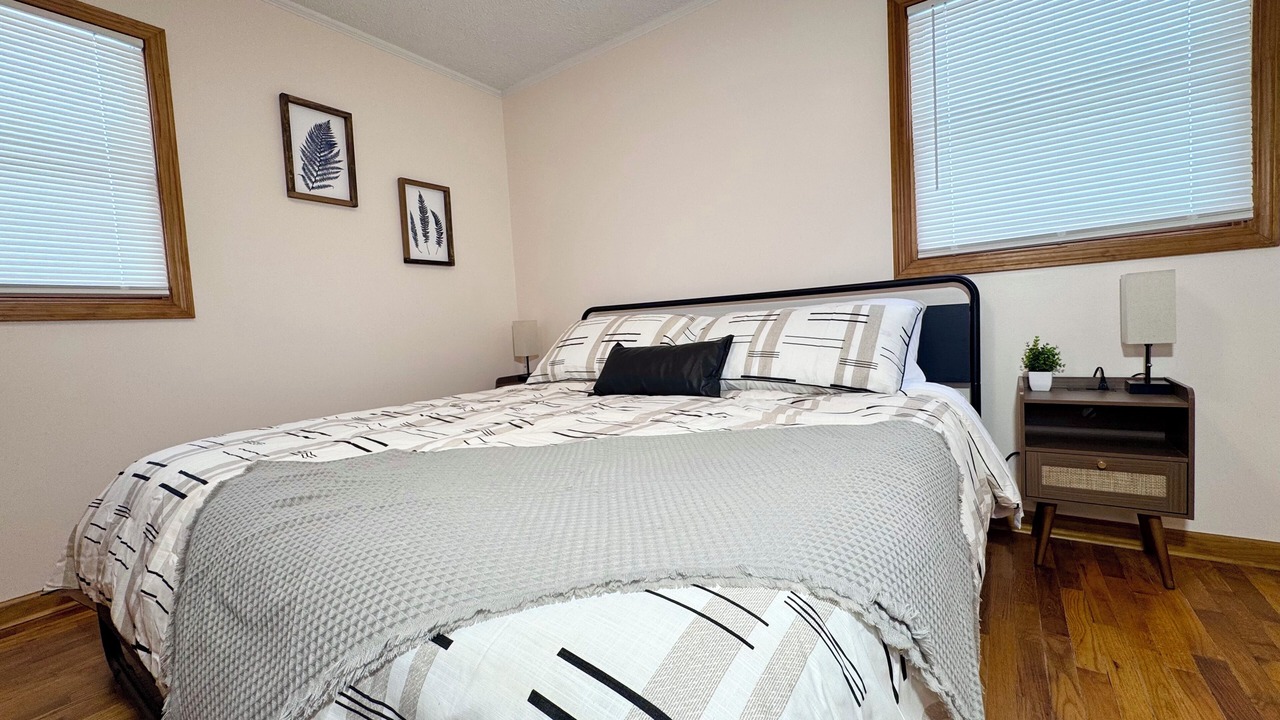 Photo of Bedroom in Lansing