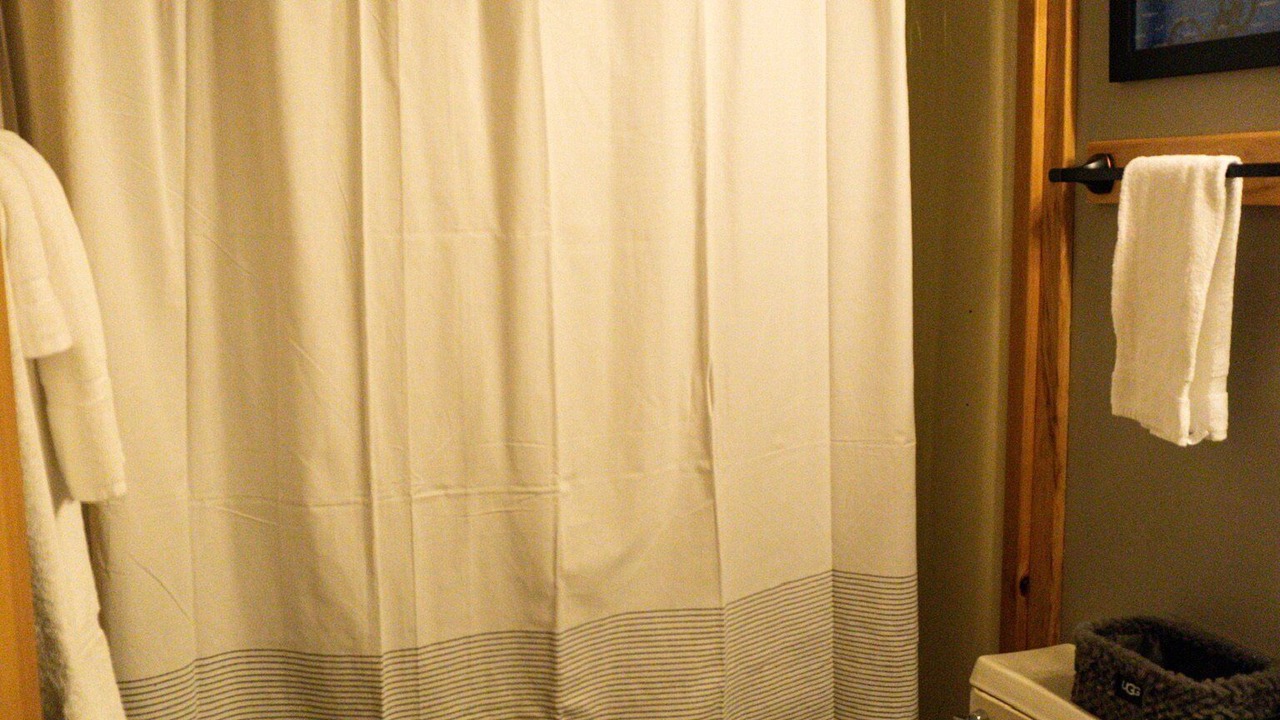 Photo of Bathroom in Edray