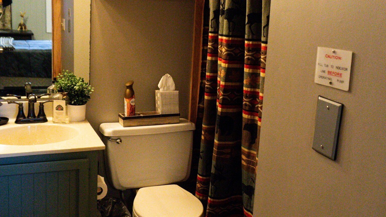 Photo of Bathroom in Edray