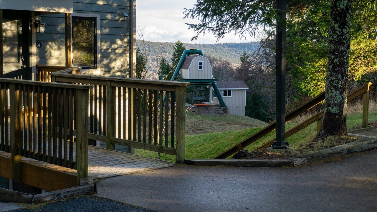 Photo of Outdoor in Edray