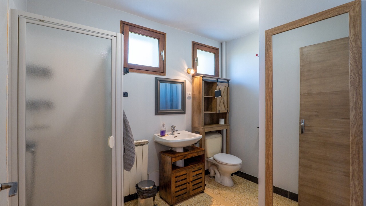 Photo of Bathroom in Barjac