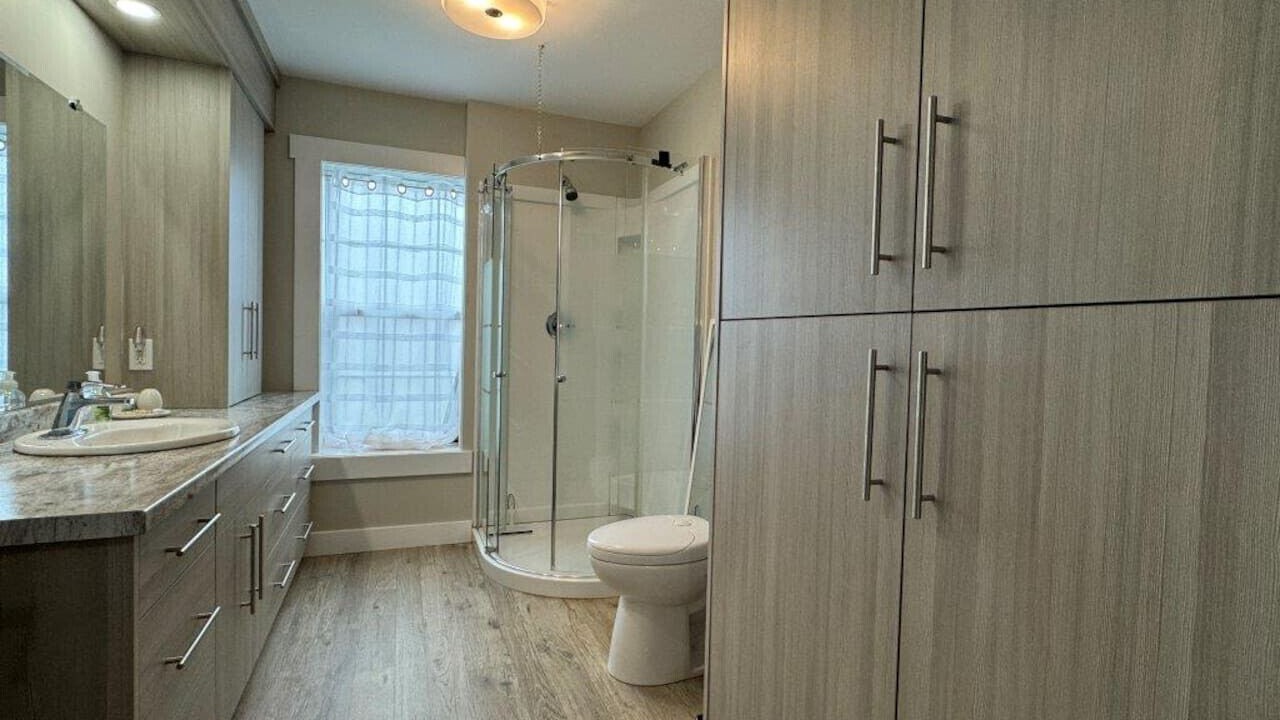 Photo of Bathroom in Summerside