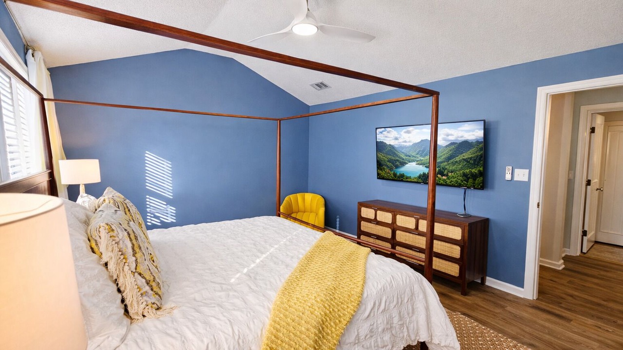 Photo of Bedroom in Valdosta