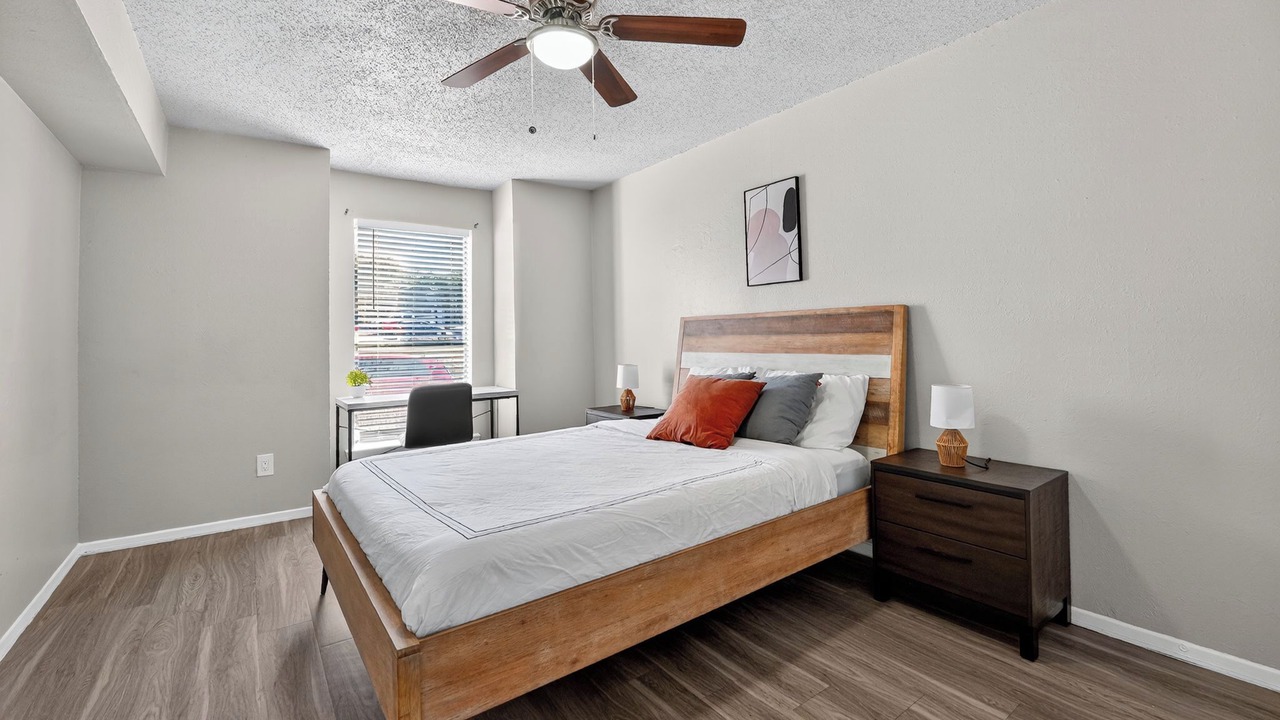 Photo of Bedroom in Lake Highlands