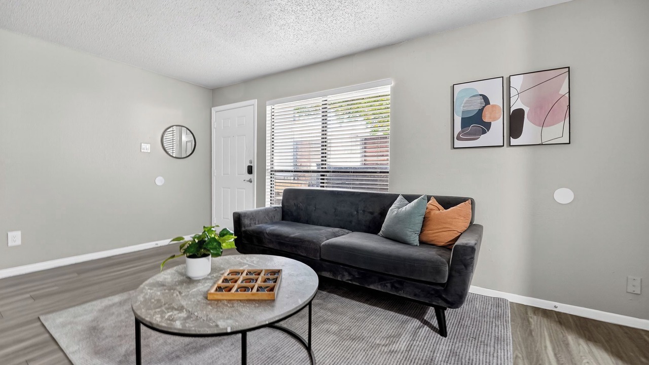 Photo of Livingroom in Lake Highlands