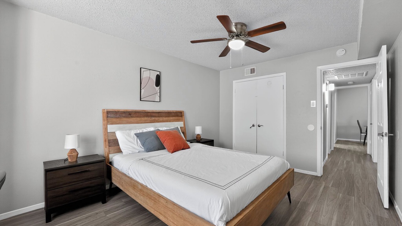 Photo of Bedroom in Lake Highlands