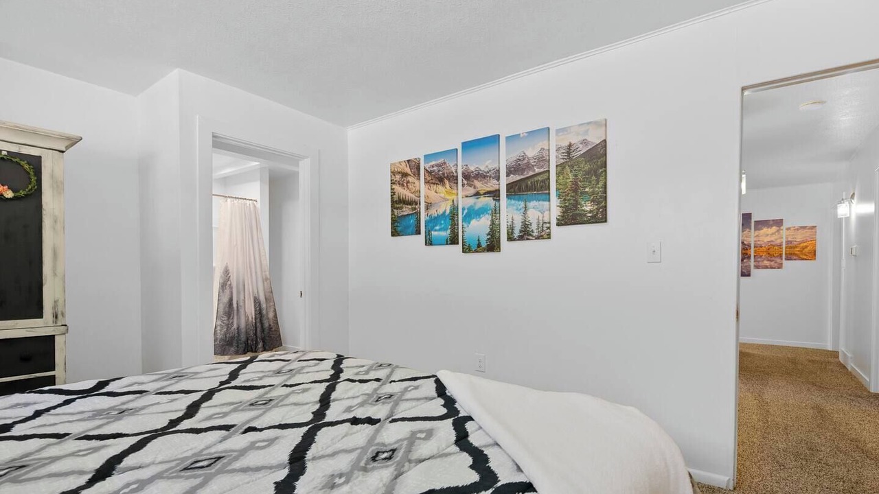 Photo of Bedroom in Cascade