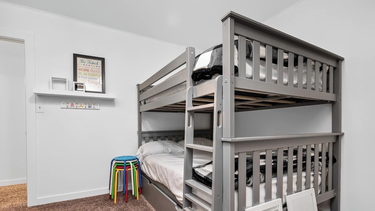 Photo of Bedroom in Cascade