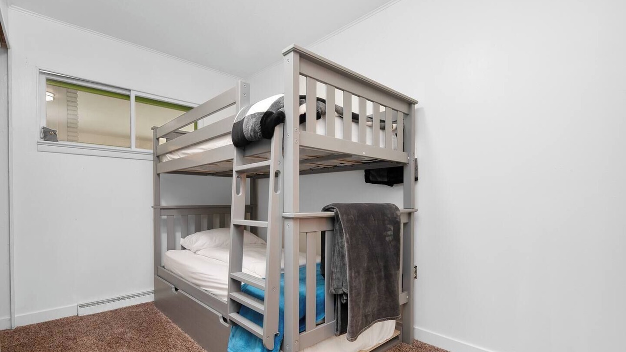 Photo of Bedroom in Cascade