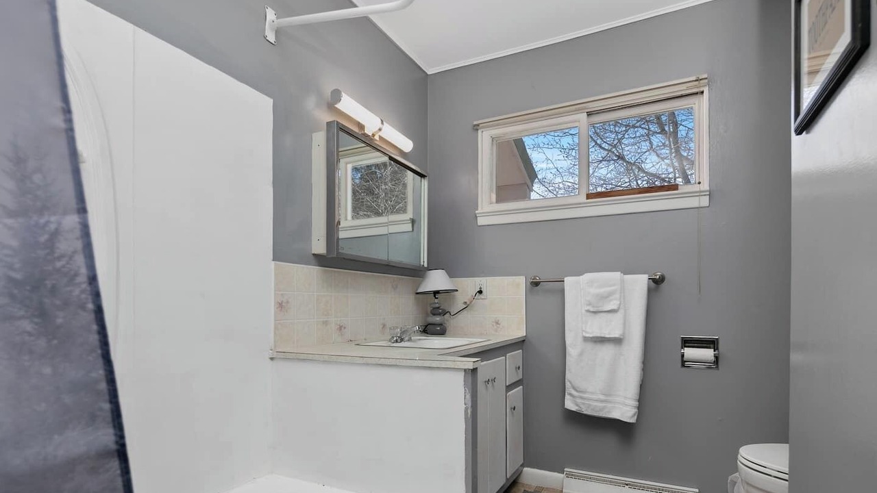 Photo of Bathroom in Cascade