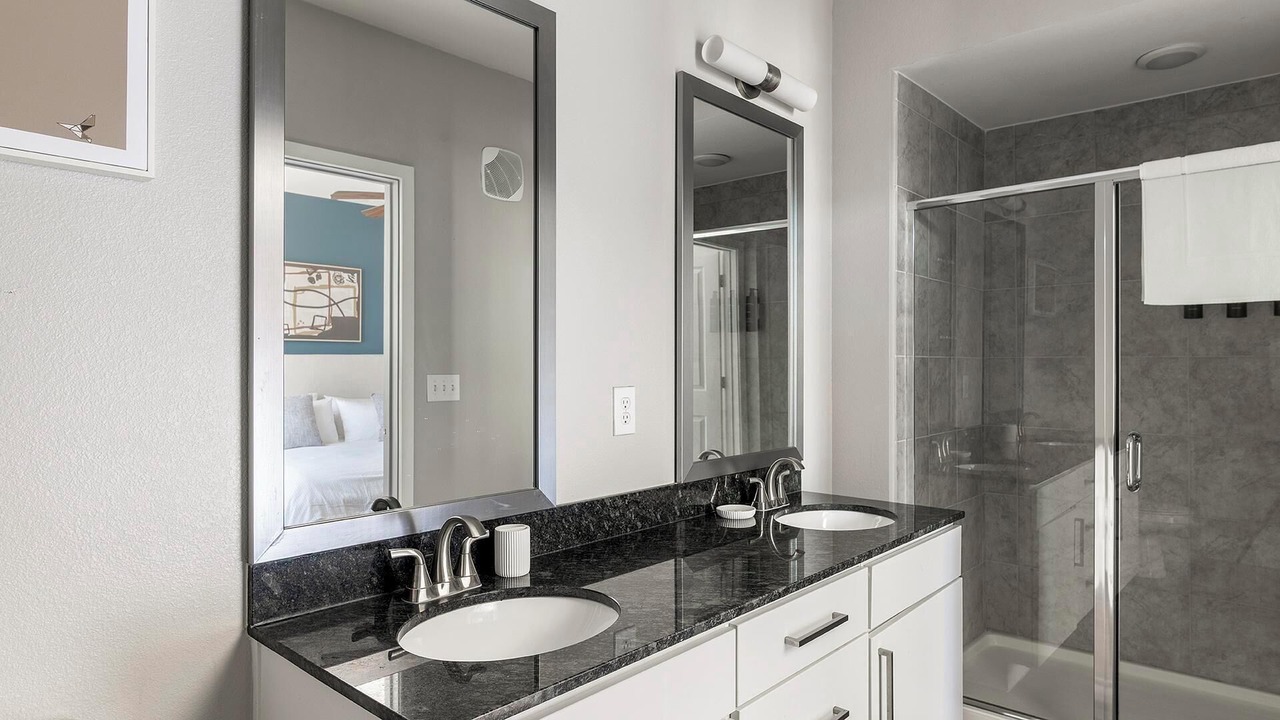 Photo of Bathroom in Allen