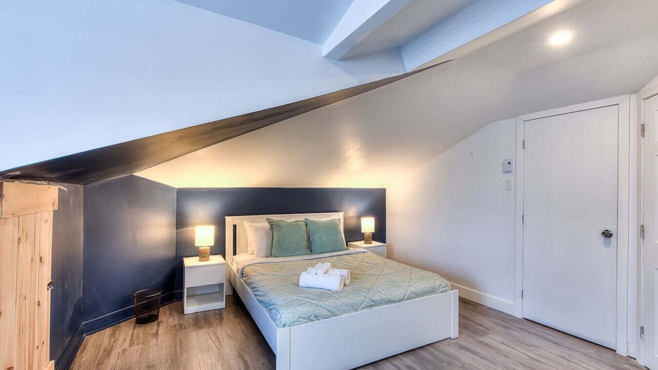 Photo of Bedroom in Longueuil