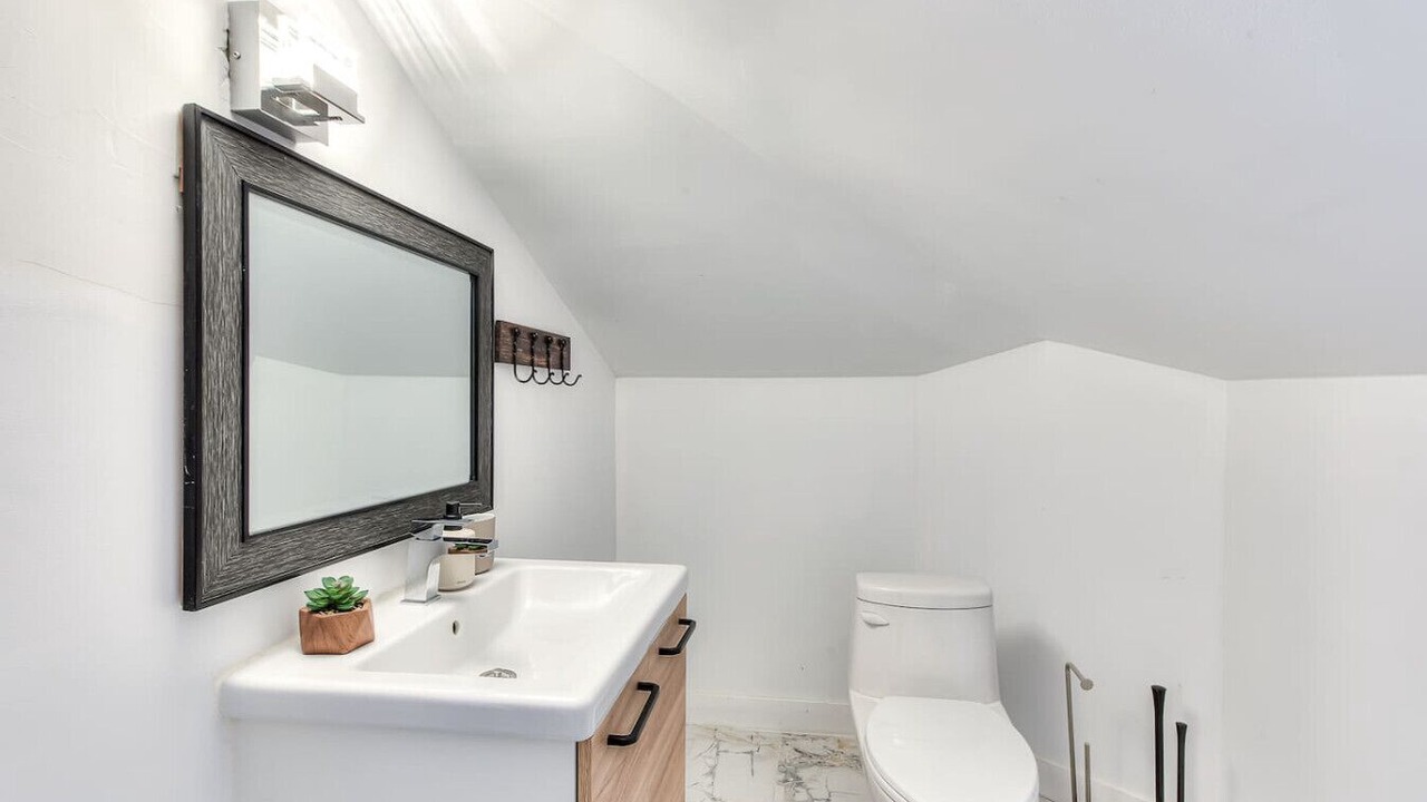 Photo of Bathroom in Longueuil