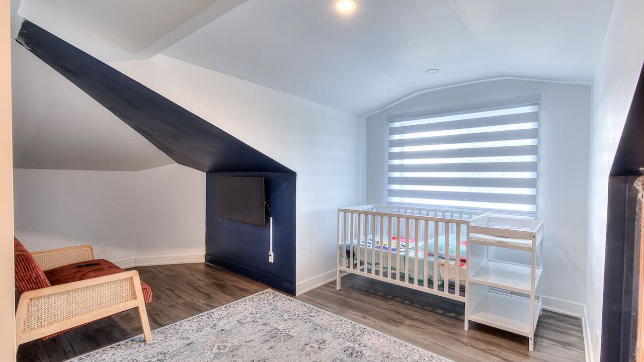 Photo of Bedroom in Longueuil