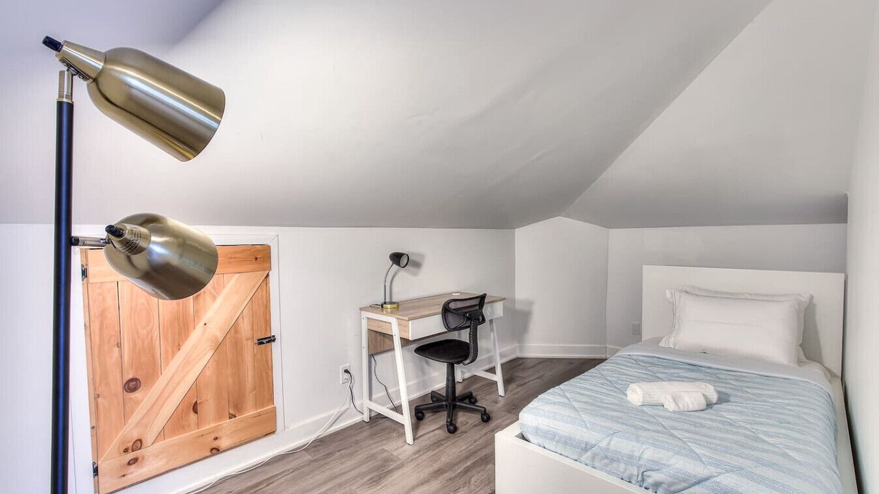Photo of Bedroom in Longueuil
