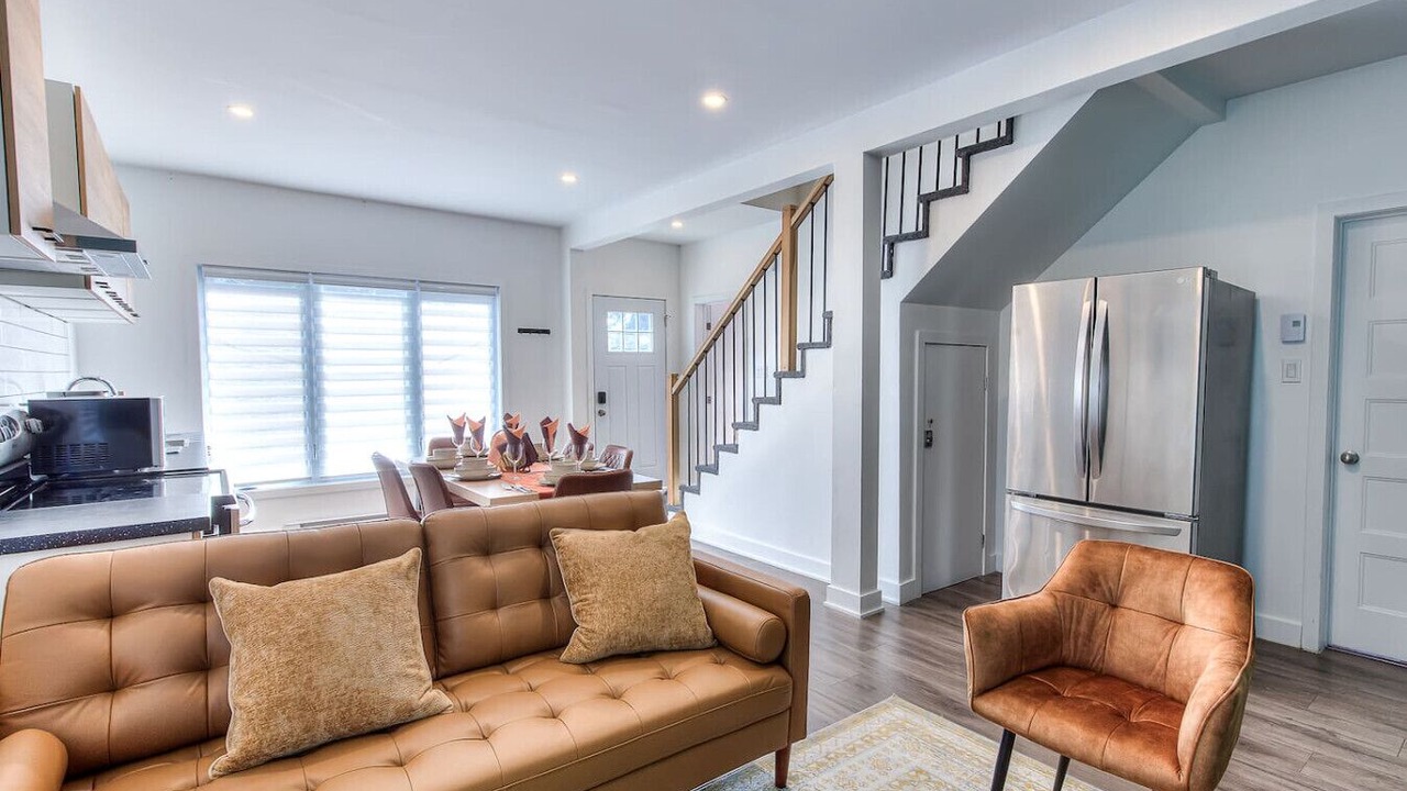 Photo of Livingroom in Longueuil