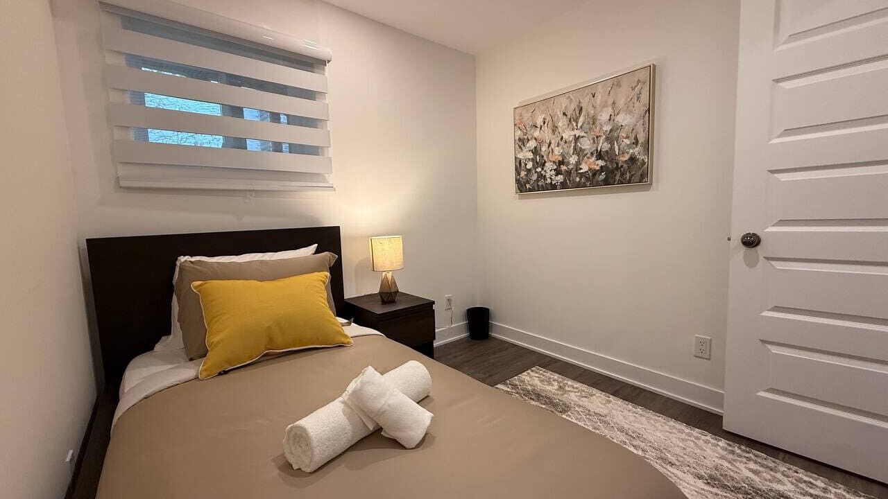 Photo of Bedroom in Longueuil