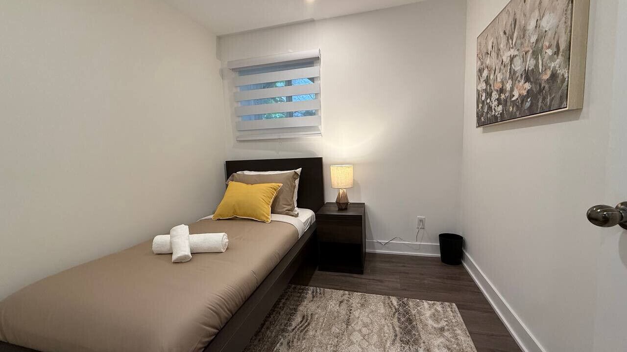 Photo of Bedroom in Longueuil