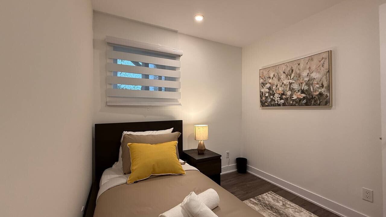 Photo of Bedroom in Longueuil