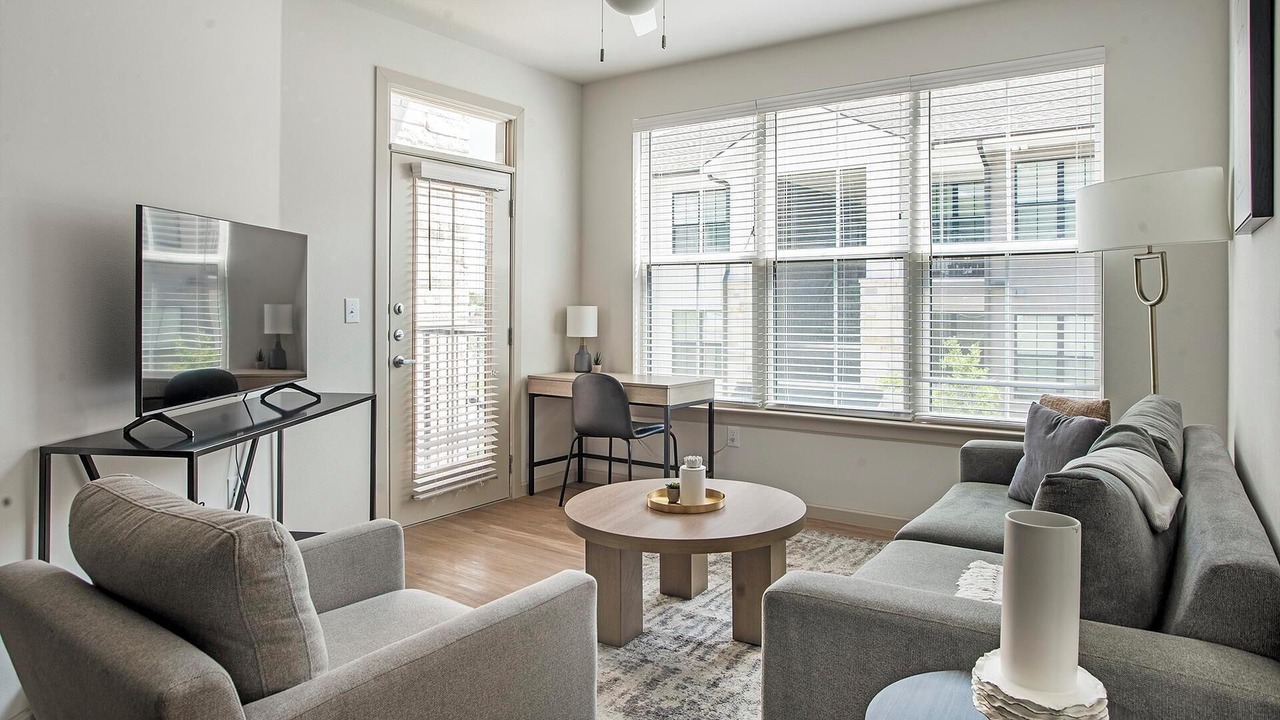 Photo of Livingroom in Pflugerville