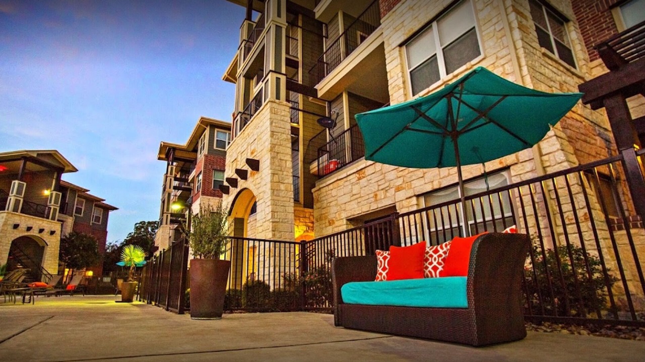 Photo of Patio Balcony in Sweetbriar