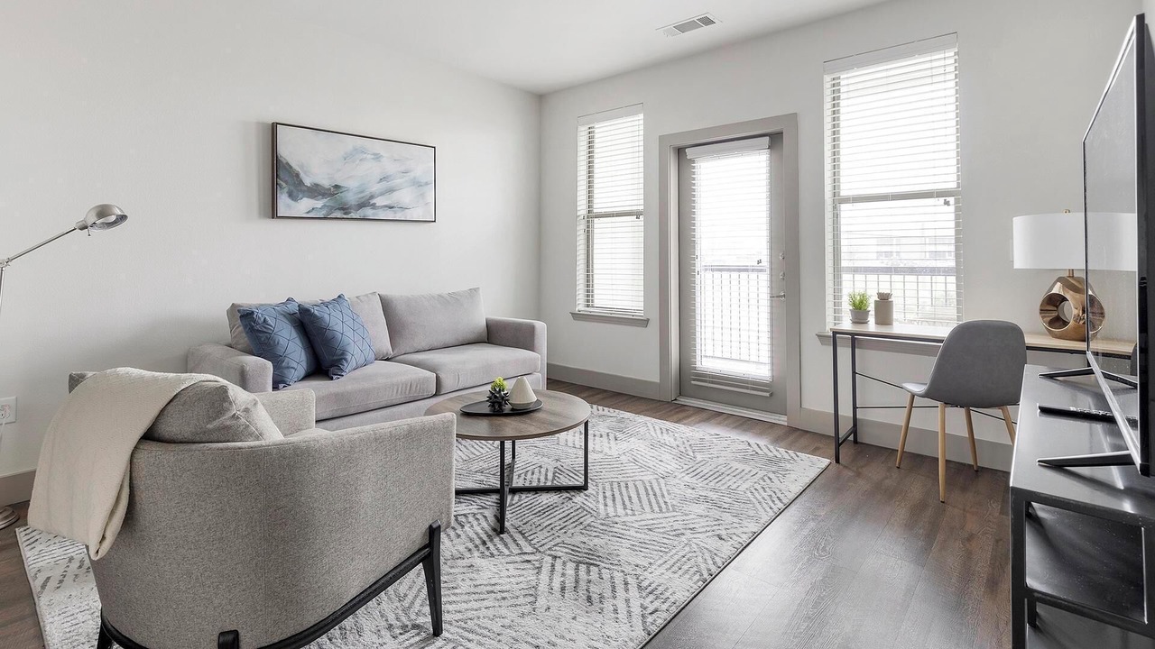 Photo of Livingroom in Haltom City