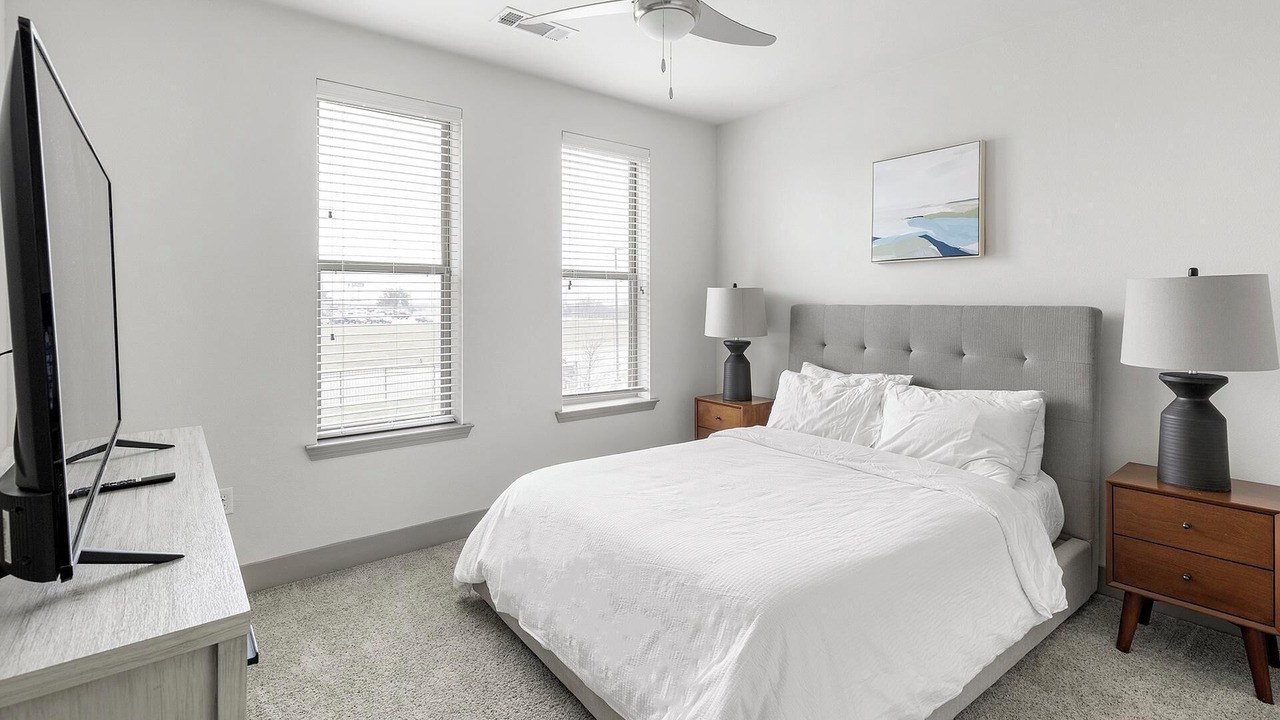 Photo of Bedroom in Haltom City