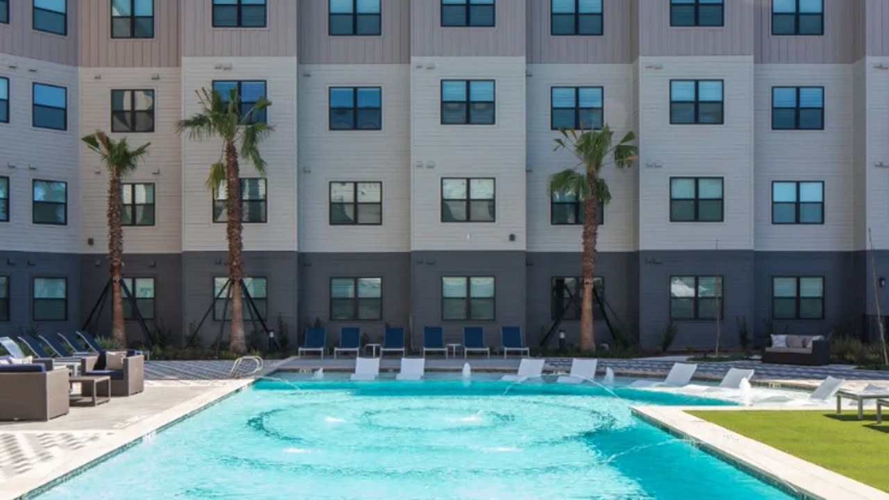 Photo of Outdoor in Spring Branch East