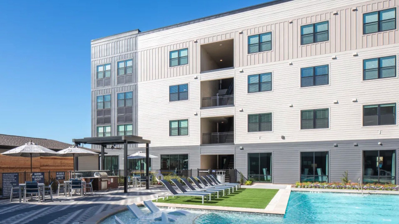 Photo of Outdoor in Spring Branch East