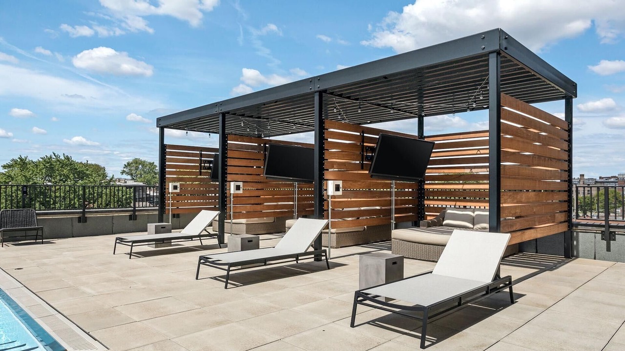 Photo of Patio Balcony in Logan Square