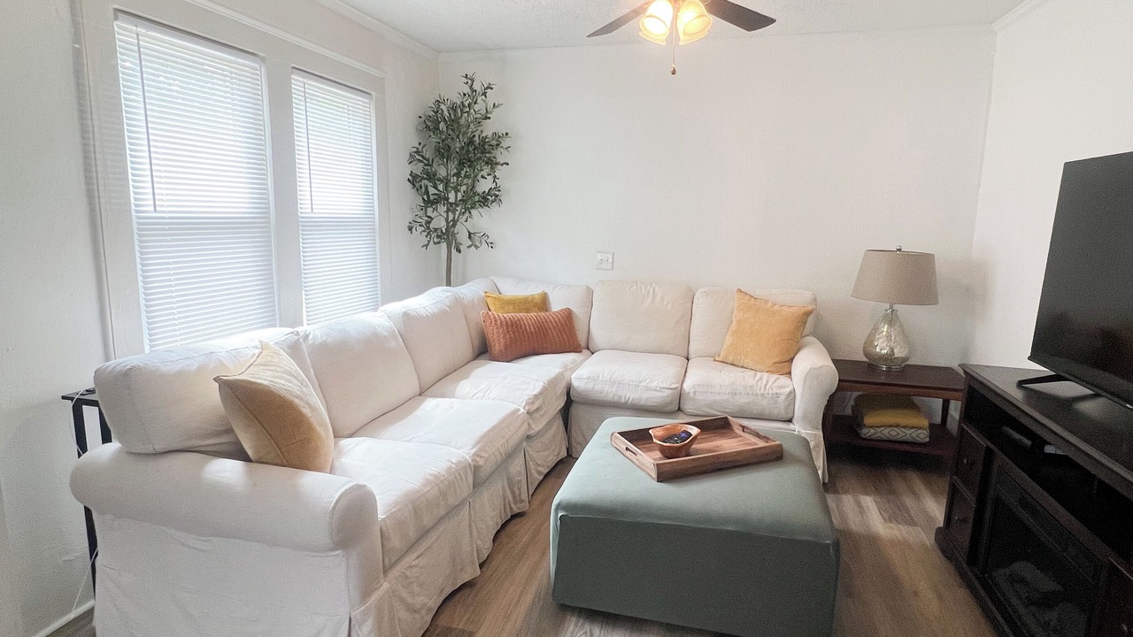 Photo of Livingroom in Greenville