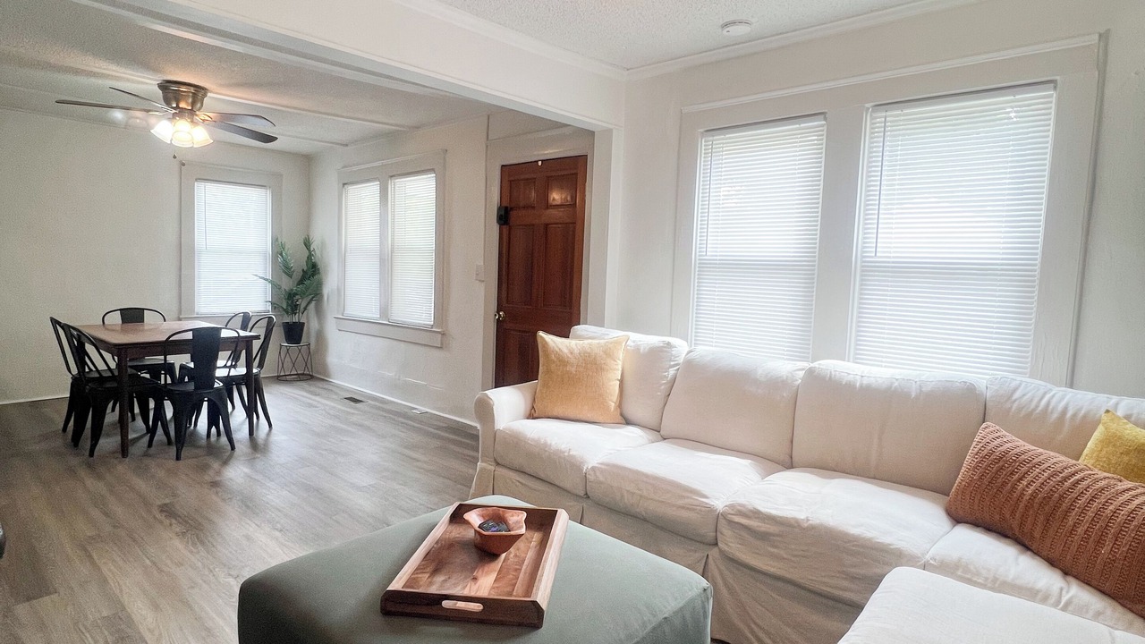 Photo of Livingroom in Greenville